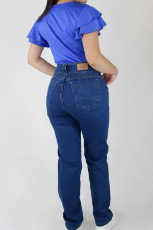 Encuentra en LYH los mejores jeans para mujer, diseño, comodidad y estilo perfecto. Haz que tu historia sea grandiosa con LYH moda. Descubre todo lo que tenemos para ti, en nuestra tienda virtual www.lyh.com.co