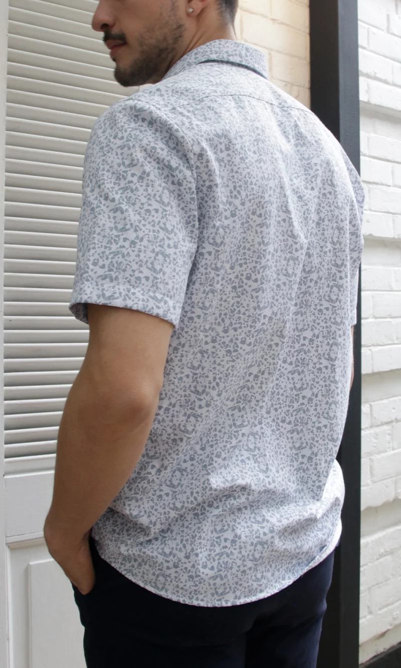 Camisa hombre manga corta estampada - Imagen 6