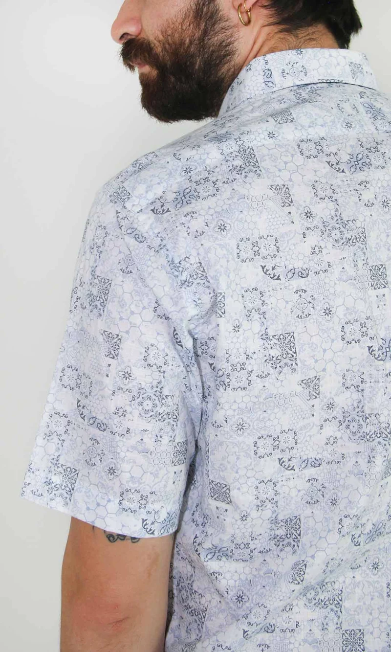Camisa hombre manga corta estampada - Imagen 4